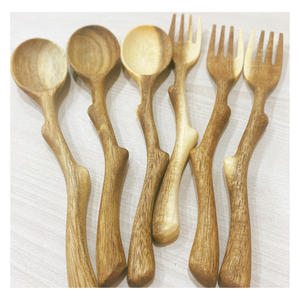 Cuillères en bois sculptées à la main Cuillères de cuisine en bois vietnamiennes biologiques Meilleures cuillères en bois réutilisables pour la cuisine et la décoration - Product Image 1