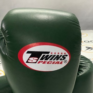 Guantes de Boxeo Muay Thai Verde Oscuro Twins, Más Vendidos, para Venta al por Mayor, OEM, Profesionales, para Sparring, con Correa Ajustable, Artes Marciales - Product Image 4