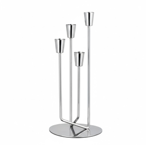 Candelabro de Metal Único con Acabado Plateado Pulido, Portavelas con Asa de Lazo, Elegante Decoración para Mesa de Boda o Hogar, Regalo - Product Image 6