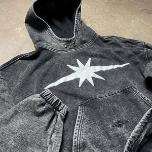 Hoodie vintage oversize en polaire délavé à l'acide, coupe carrée, avec logo brodé, en polyester/coton, taille standard, idéal pour l'hiver - Product Image 4