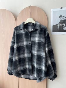 Femmes hiver laine doublé flanelle veste à carreaux avec bouton à capuche à manches longues veste hommes chandails manteau moto style veste - Product Image 5