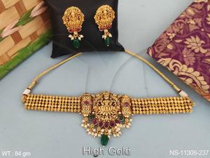 Dios Laxmi diseño alto chapado en oro diseño de lujo hermoso templo joyería collar conjunto - Product Image 2