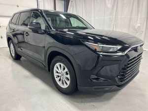 2025 Toyota Grand Highlander XLE Toyota Grand High lander XLE used 2025 Toyota Grand Highlander XLE for sale - Product Image 3