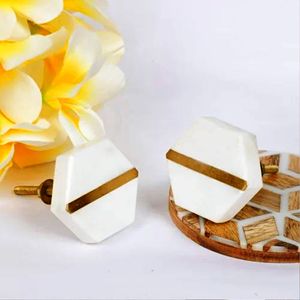 ลูกบิดหินอ่อนตกแต่งสีขาวและสีทองขนาดรูปร่างตามสั่งผลิตในอินเดีย - Product Image 1