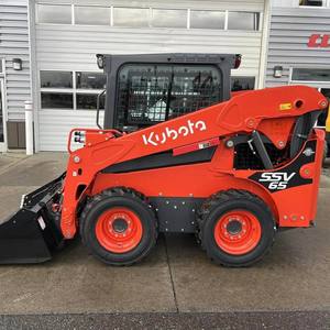 รถตักล้อยาง KUBOTA SSV65 รุ่นขายดีที่สุด - Product Image 1