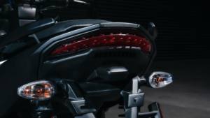 Indicador secuencial de luz trasera LED colorida Universal Yamaha Augur con función de bienvenida para motocicleta y vehículo - Product Image 3