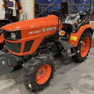 Utilisé pour le tracteur agricole compact 4x4 EK1 261 avec boîte de vitesses, moteur 25 CV, chargeur frontal et pelle arrière - Product Image 1