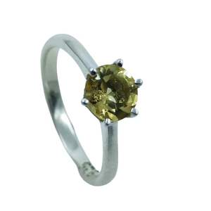 Anillo Hecho a Mano de Plata de Ley 925 con Citrino, Joyería Boho con Piedra de Nacimiento de Noviembre, Regalo Perfecto para su Cumpleaños o Aniversario - Product Image 1