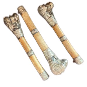 Flauta Ritual Tibetana - Kangling - Resina/Cuerno Plateado en Plata - Hecha a Mano para Invocar Almas Hambrientas - Product Image 2