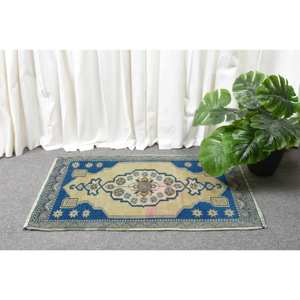 Alfombra clásica de lana azul Beige 1,7 X 2.8ft Diseño de retazos turco hecho a mano para sala de estar o dormitorio con respaldo de látex - Product Image 2