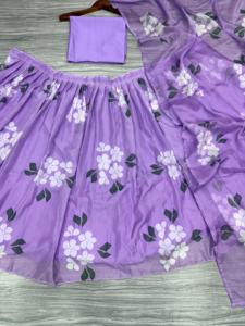 Lehenga Choli de Diseñador Pakistaní para Bodas Indias, Completamente Cosido, Estilo Vintage de Bollywood, de Seda - Product Image 5