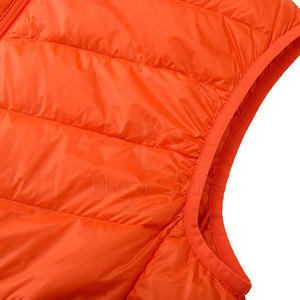 2024 chaleco acolchado de invierno informal de estilo personalizado para hombre, ropa exterior con logotipo transpirable con cierre de cremallera de punto relleno de plumón de alta calidad - Product Image 5