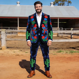 Conjunto de Traje Occidental de Terciopelo Azul para Hombre con Bordado Floral de Aves, Estilo Vaquero, Blazer y Pantalones - Product Image 1