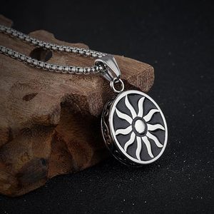 Llavero Portamonedas Vikingo Nórdico de Color Plateado Retro para Mujeres y Hombres, Joyería de Metal Impermeable a Muy Bajo Costo por HF CRAFTS - Product Image 6