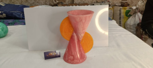 Jarrón moderno decorativo de resina multicolor de Unique Craft India - Product Image 3