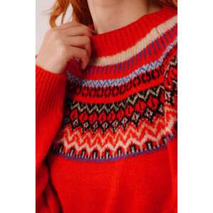 Suéter Rojo de Punto con Cuello Redondo y Estampado Étnico, Estilo Casual, Venta al Por Mayor - Product Image 4