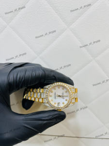 Montre VVS Iced Out en acier inoxydable avec diamants de laboratoire, style Hip Hop Bling Bust Down, pour homme et femme, idéale pour les soirées. - Product Image 3