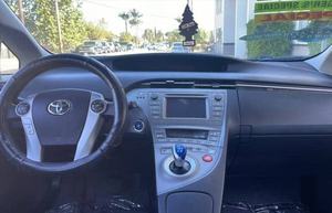 2014 Toyota Prius Cinco - Product Image 6