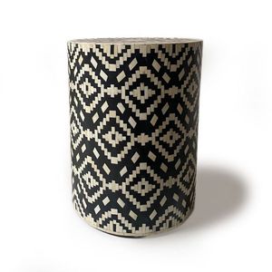 Table d'appoint de luxe artisanale en os incrusté, avec motifs élégants pour une décoration intérieure haut de gamme du salon - Product Image 1
