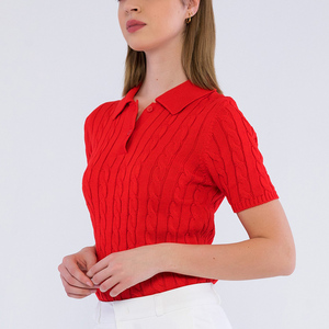 Proveedor de Camisetas Polo de Punto para Mujer que Ofrece Opciones Personalizadas de Color, Talla y Etiqueta - Product Image 4