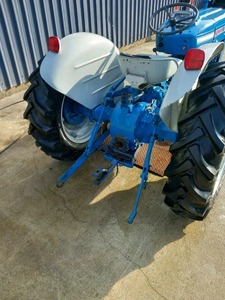 Ford 3000 1976 Tracteurs d'occasion en très bon état - Product Image 3