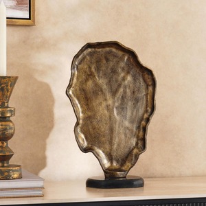 Sculpture en métal de qualité supérieure Design innovant Accent décoratif captivant pour les intérieurs modernes de luxe - Product Image 6