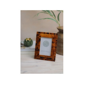 Cadre photo MDF fait à la main de haute qualité avec design fantaisie cadre photo décoratif de table coloré pour la maison personnalisé à vendre - Product Image 1