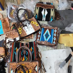 Sac fourre-tout en cuir véritable tendance, style western pur, personnalisable pour homme, fermeture éclair écologique, sacs à main en cuir de vache pour l'automne - Product Image 4