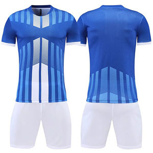 Muestras gratis OEM Proveedor Personalizado de alta calidad Fútbol Uniforme Kit Camisetas de manga corta Pantalones cortos Pantalones 100% Poliéster - Product Image 6