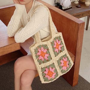 Bolso de ganchillo cuadrado vintage de 4 flores para el verano de 2025, súper hermoso tamaño grande hecho a mano - Product Image 1