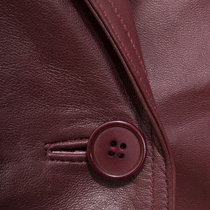 Chaqueta de Cuero de Cordero para Mujer, Calidad Premium, Estilo Motero, Ecológica, Ropa de Invierno, Transpirable, Resistente al Viento e Impermeable, Tinte Liso, Personalizable - Product Image 4