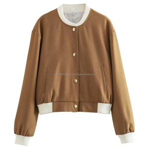 Chaqueta Bomber Cortavientos para Mujer, Mezcla de Lana y Algodón, Estilo Universitario Gris con Ribetes en Contraste y Botones a Presión Dorados - Product Image 3