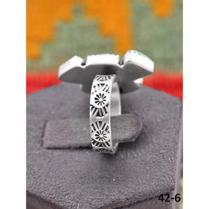 Bague ajustable en argent sterling et turquoise, inspirée du sud-ouest, avec sertissage clos artisanal, idéale pour un cadeau - Product Image 3