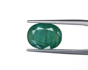 คุณภาพสูง100% ธรรมชาติ zambian มรกตรูปไข่5.20 CTS สีเขียวปานกลางเหมาะสำหรับทำแหวนและจี้ - Product Image 2