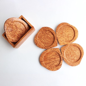 Sous-verre en bois de noix de coco-Tapis de boisson en bois fait à la main pour café, thé et boissons froides | Bulk Export Vietnam Handicraft - Product Image 1