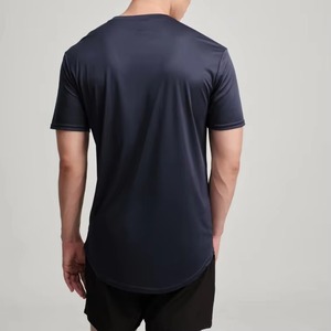 เสื้อยืดออกกำลังกายสำหรับผู้ชาย ระบายอากาศได้ดี แห้งเร็ว ผลิตโดยผู้ผลิตชั้นนำในธุรกิจเสื้อผ้ากีฬาและฟิตเนส - Product Image 3