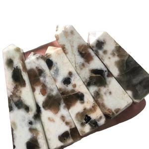 Torre de Cristal de Piedra Lunar Polarizada, Obelisco Tallado a Mano, Gema Curativa de Feng Shui para Decoración del Hogar, Regalo - Product Image 1