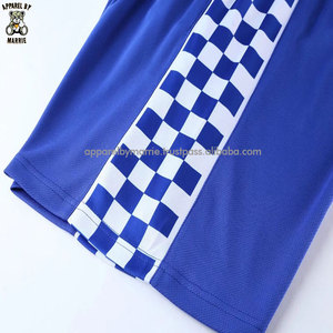 Ensemble léger de maillots et shorts de basketball en tissu anti-transpiration avec coutures renforcées pour une durabilité accrue - Product Image 4