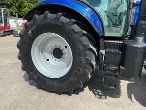 รถแทรกเตอร์ฟาร์ม NEW-HOLLAND T7.260 PC - Product Image 6