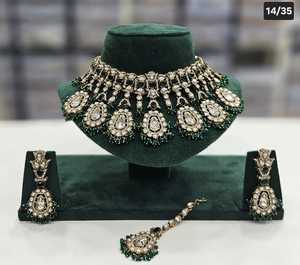 Joyería más de moda para la función de la boda india CZ piedra tachonada con perla trabajo gargantilla collar conjunto pendientes y Mangtika conjunto - Product Image 4