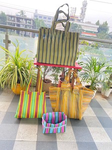 Venta al por mayor de bolsas de plástico reciclado ecológico PP tejido a rayas de plástico Handloom Market reutilizable DE LA India - Product Image 2