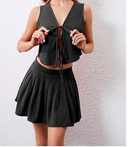 Conjunto de falda negra de dos piezas para mujer a la moda, Top corto de lino con cuello en V y corbata frontal con minifalda plisada, ropa de playa informal - Product Image 2