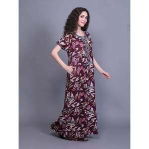 Camisones de Tela Suave Estilo Alpino con Bolsillo Lateral y Bordado en el Escote, Camisón Estampado - Product Image 6