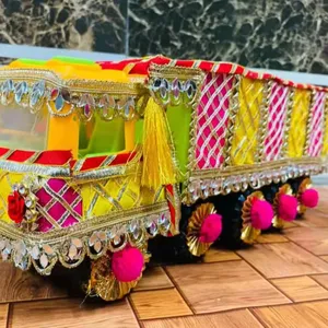 Camion de transport indien fait main Gota Lace Designer camion de transport traditionnel pour jouet indien/cadeau pour elle/cadeau pour lui