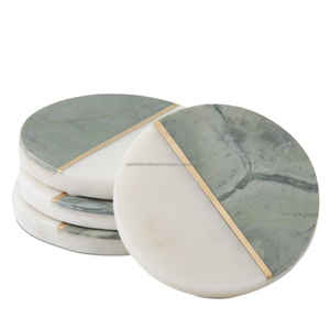 Dessous de verre ronds faits à la main en marbre vert et blanc Tapis et tampons uniques - Product Image 3