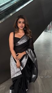 ผ้าส่าหรีดีไซเนอร์พิมพ์ลายวาดด้วยมือบนผ้าไหมโคตารวมถึงเสื้อสำหรับงานปาร์ตี้ - Product Image 6