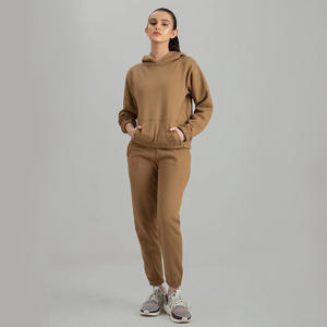 Survêtement marron avec logo personnalisé pour hommes, meilleure option de vente en gros pour l'hiver et le printemps - Product Image 1