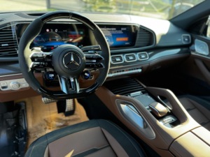 Mercedes-Benz GLE 53 AMG 2023 d'occasion, 5 places, intérieur cuir, phares LED, pneus R18, climatisation automatique, conduite à gauche, moteur diesel - Product Image 3