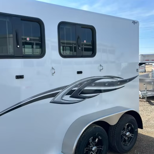 Remorque à chevaux Titan Royal II 2025 neuve, pour 2 chevaux, avec double porte arrière, disponible à prix réduit - Product Image 1