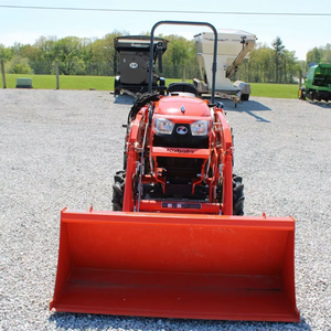 Tractor LX2610 2020 con Cargador, Hidrostático, Toma de Fuerza 540, 25HP, MFWD, Enganche Rápido de 3 Puntos y 5 Pies, Sin Emisiones - Product Image 2